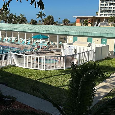 Treasure Island Beach Club 727-360-7096 St. Pete Beach Exteriör bild